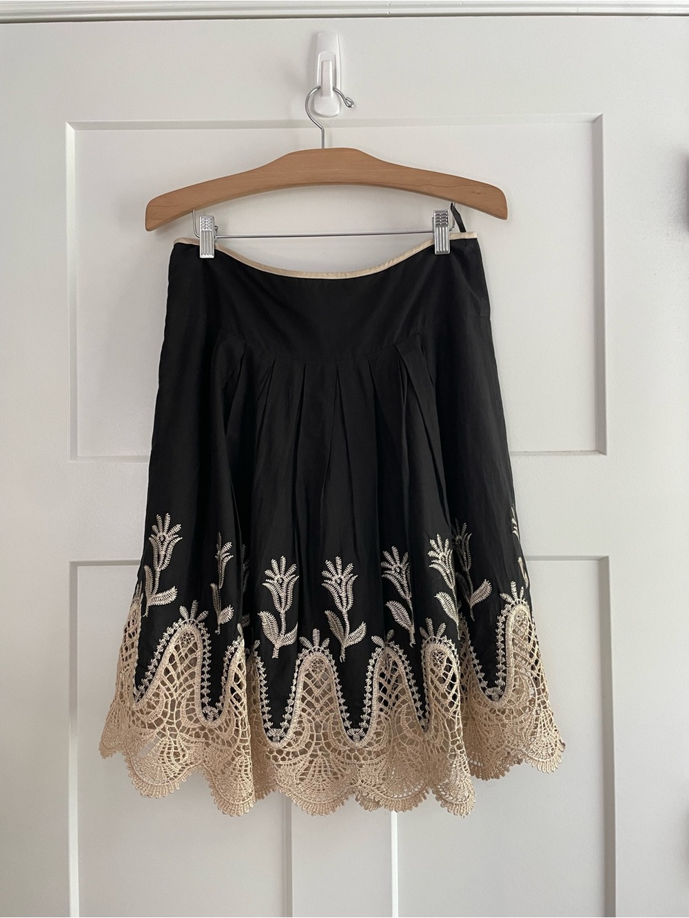 Vintage Black Cotton Maxi Skirt Crochet Lace Hem Embroidered Boho Y2K - Picture 2 of 9